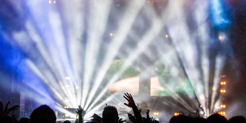 2024年奥斯卡最佳影片预测与趋势分析：马尚电影社区的专业视角