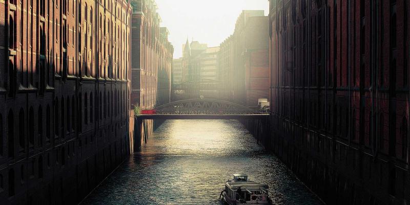 马尚电影解析：从《银翼杀手》到《降临》，科幻票房背后的哲学思辨与人类未来寓言